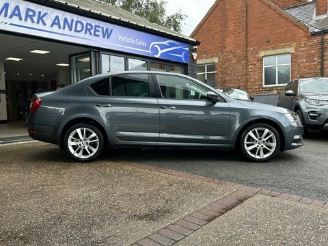 Skoda Octavia 2019 69 Se WU69LHO Grey #2