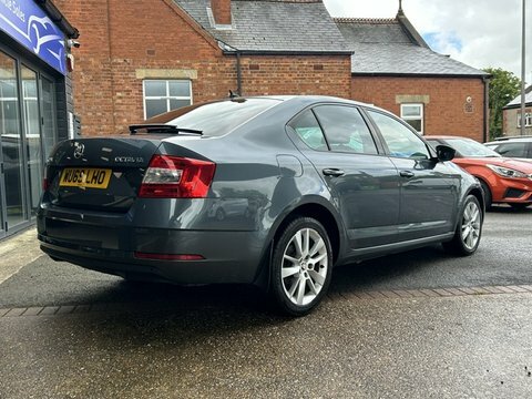 Skoda Octavia 2019 69 Se WU69LHO Grey #3