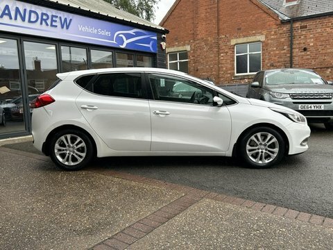 Kia Ceed 2015 15 Crdi White #2