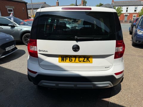 Skoda Yeti Outdoor 2017 67 White #4