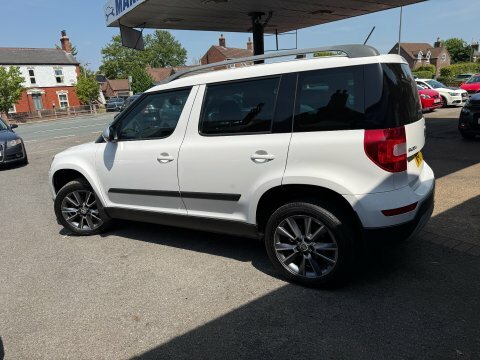 Skoda Yeti Outdoor 2017 67 White #5