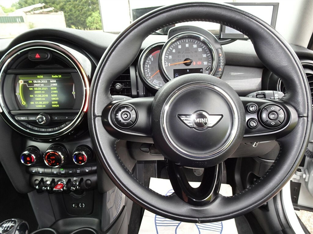 Mini Hatch Cooper 1.5 Cooper 1X Owner, 20 Pound Tax Orange #42