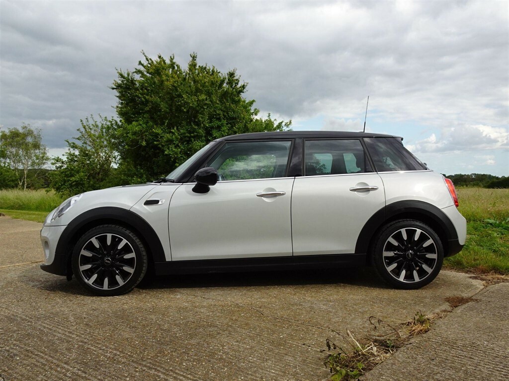 Mini Hatch Cooper 1.5 Cooper 1X Owner, 20 Pound Tax Orange #13