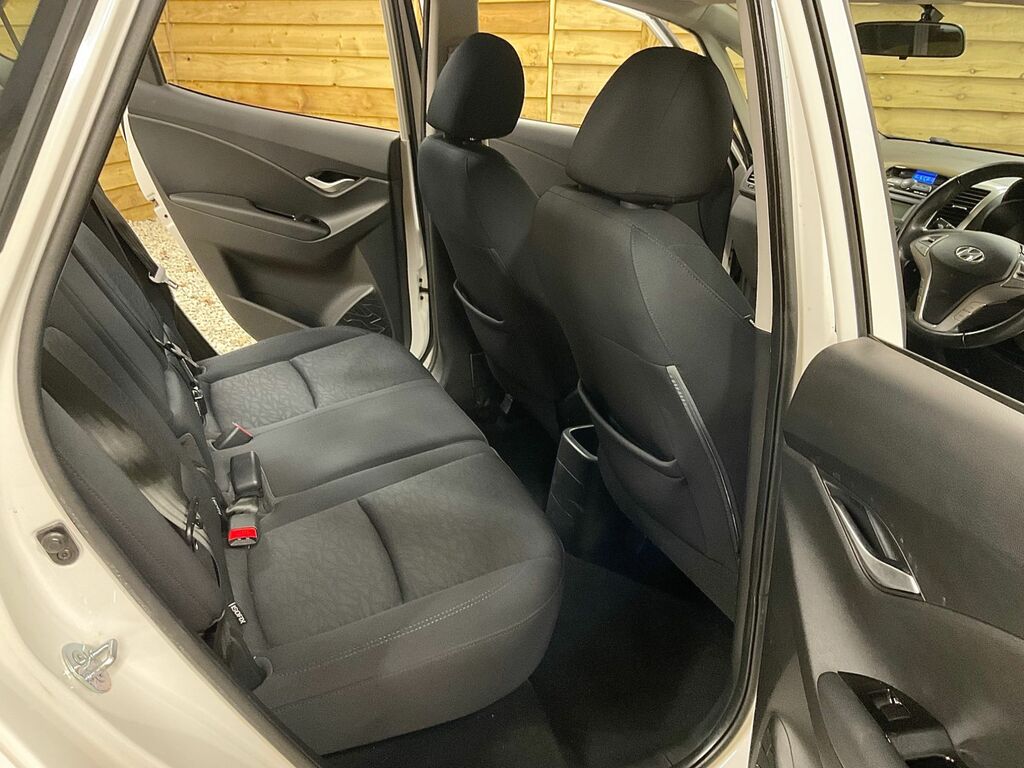 Hyundai Ix20 Style Silver #15