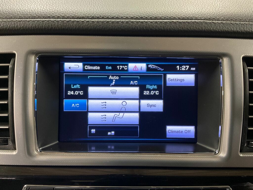 Jaguar XF 2.2D Luxury White #35