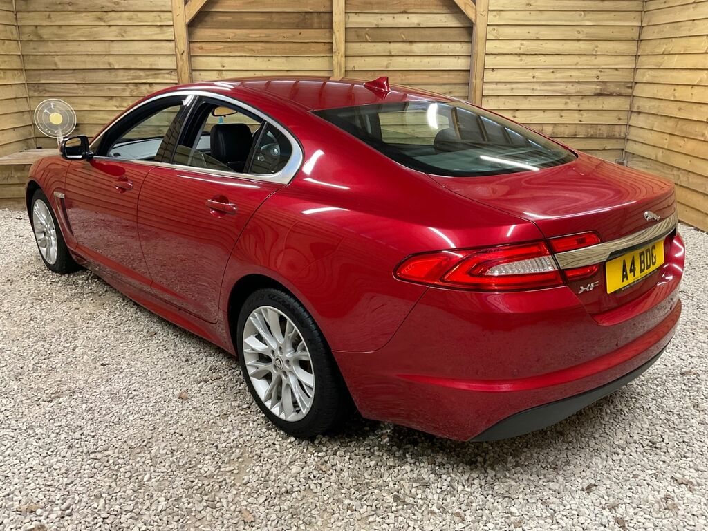 Jaguar XF Sport Saloon Red #4