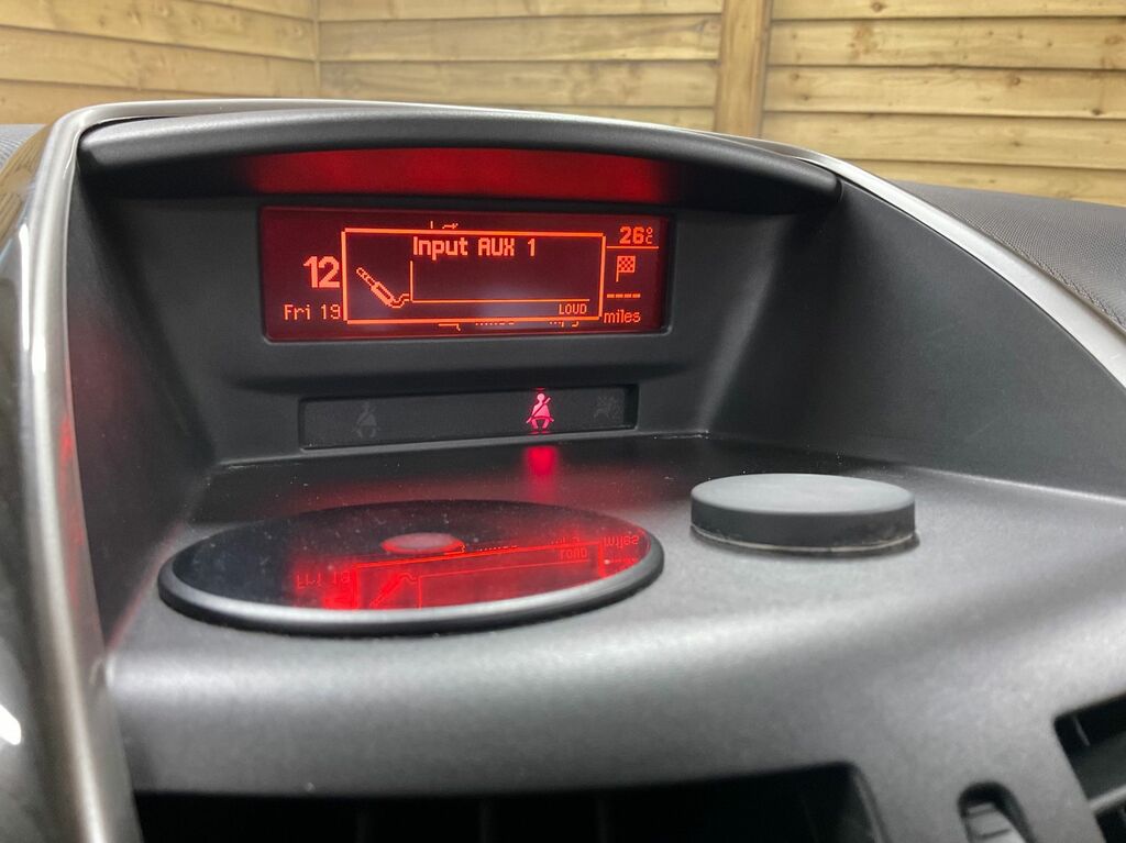 Peugeot 207 CC Gt White #41