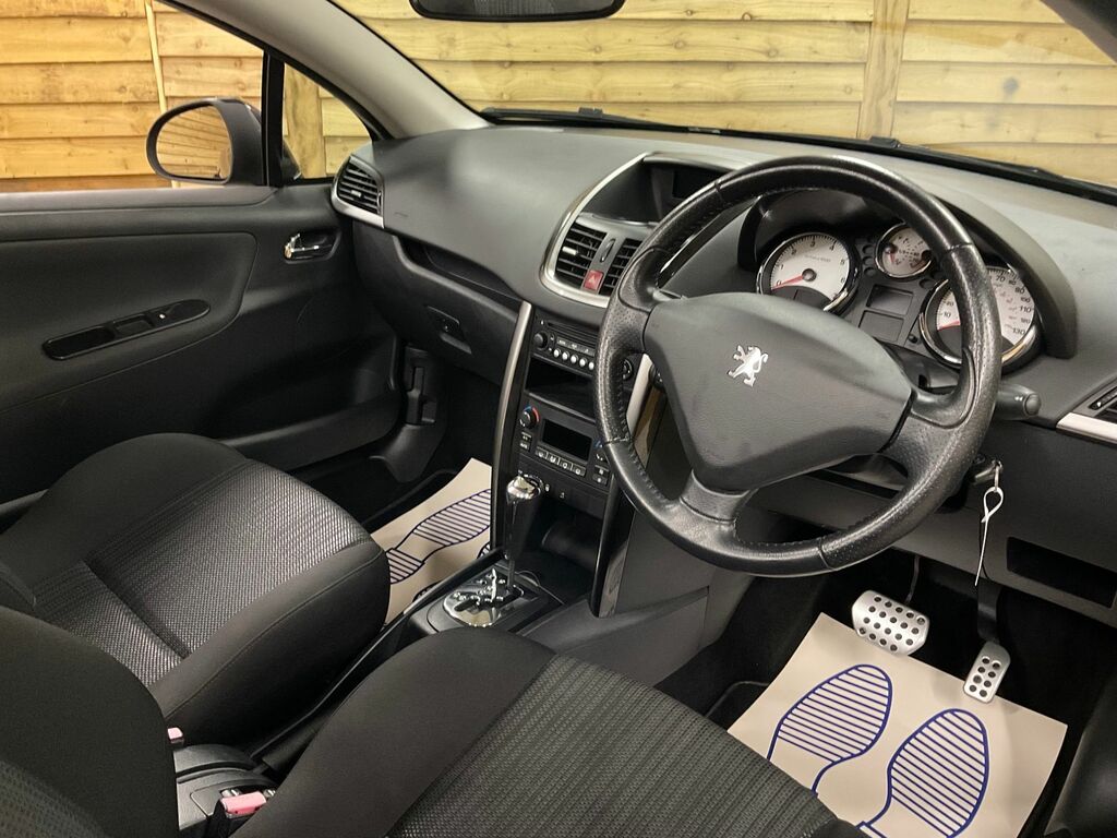 Peugeot 207 CC Gt White #18