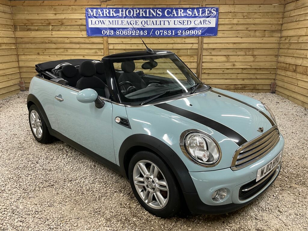 Mini Convertible Cooper D Black #7