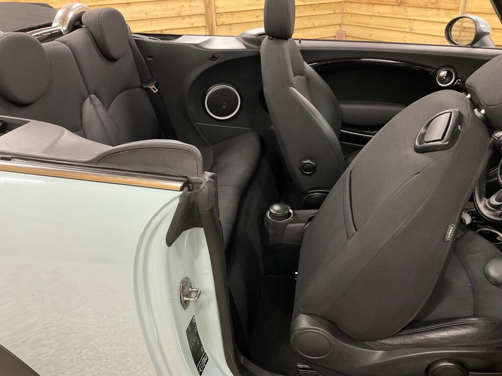 Mini Convertible Cooper D Black #22