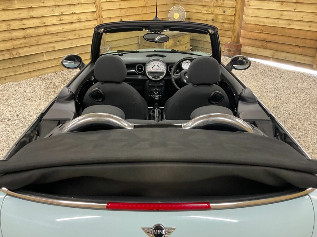 Mini Convertible Cooper D Black #29