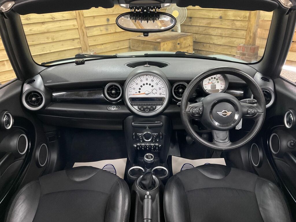 Mini Convertible Cooper D Black #30