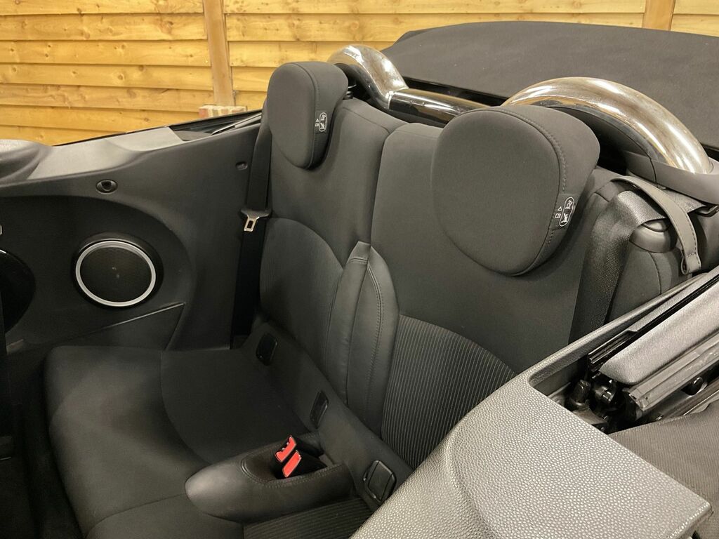Mini Convertible Cooper D Black #28