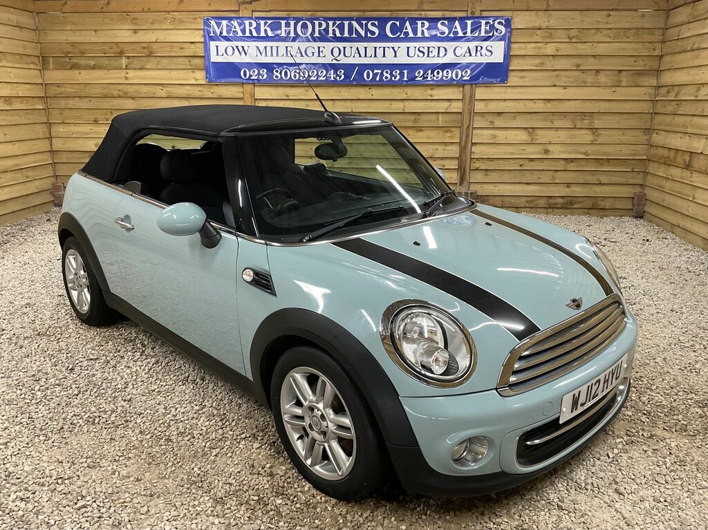 Mini Convertible Cooper D Black #14