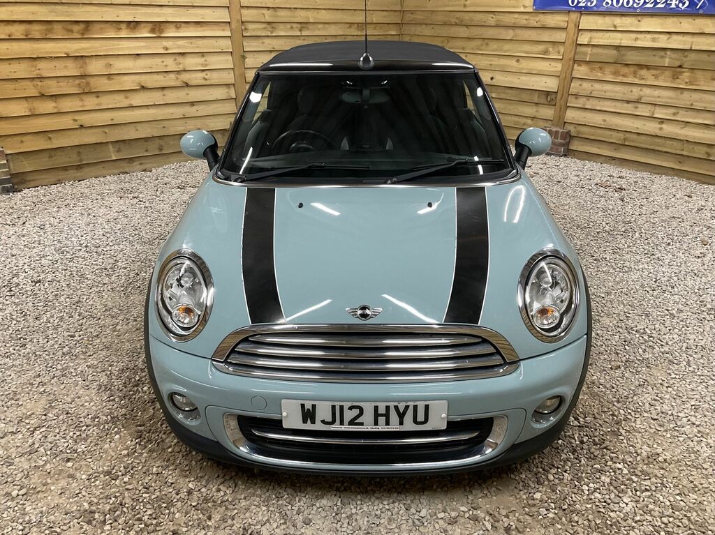 Mini Convertible Cooper D Black #9