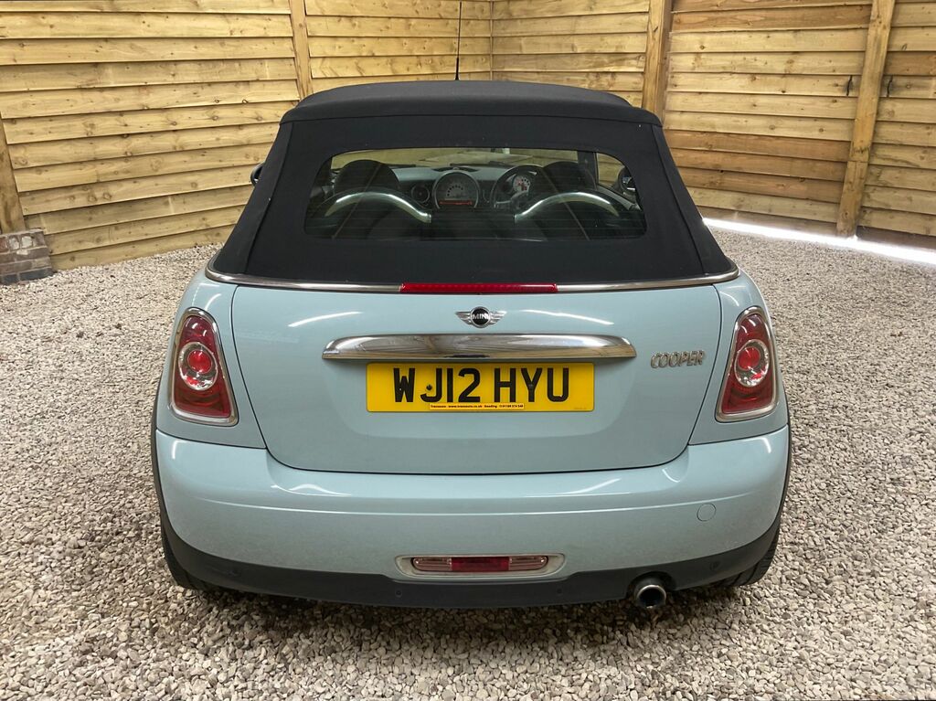 Mini Convertible Cooper D Black #12