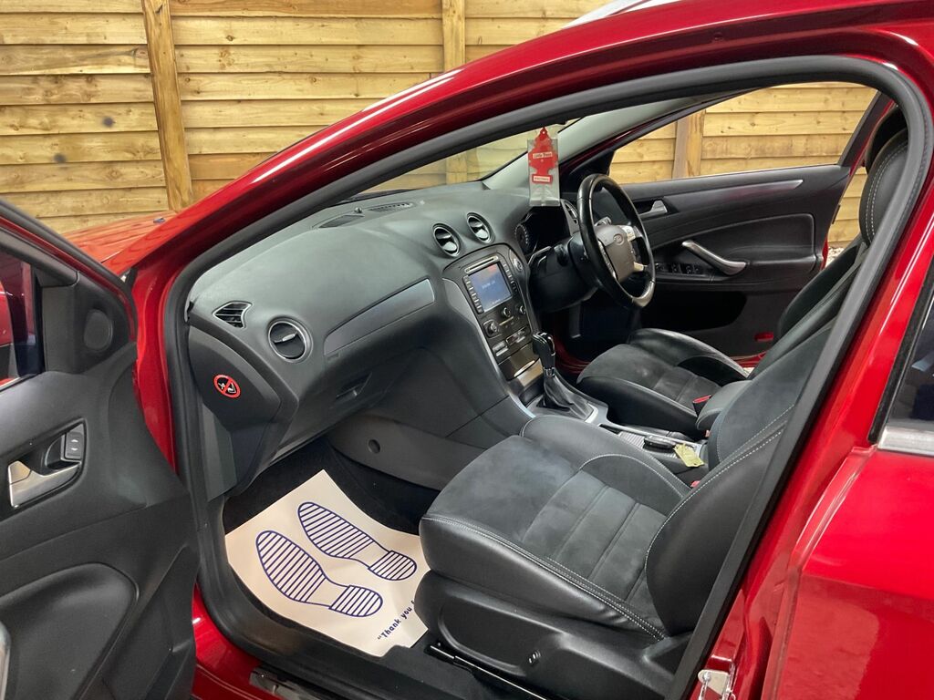 Ford Mondeo Hatchback 2.0 White #18