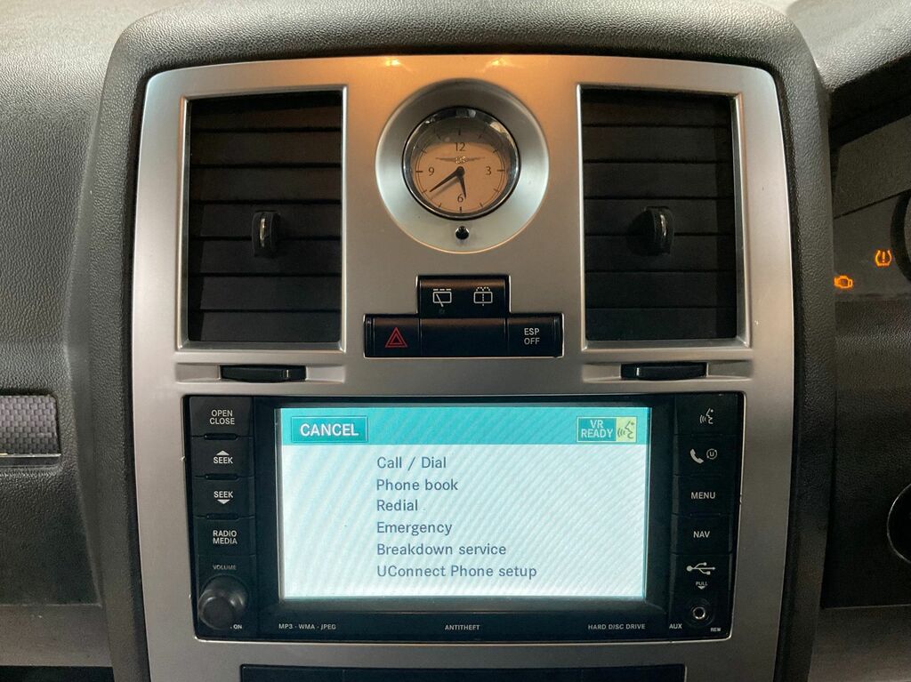 Chrysler 300C Crd V6 Lux Estate Blue #37