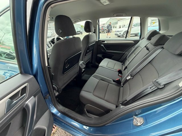 Volkswagen Golf SV Mpv HN66XFV Blue #4