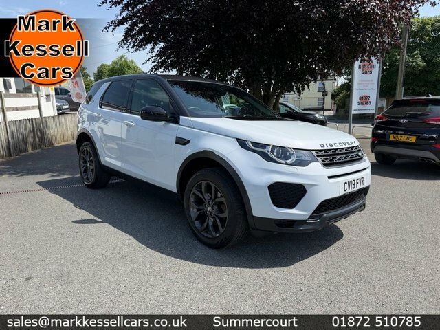 Land Rover Discovery Sport Suv White