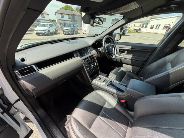 Land Rover Discovery Sport Suv CV19FVR White #3