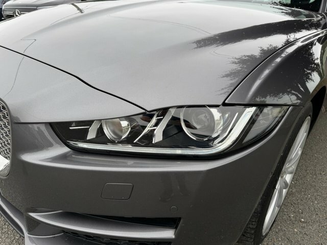 Jaguar XE 2017 2.0 R-sport 178 Bhp White #13
