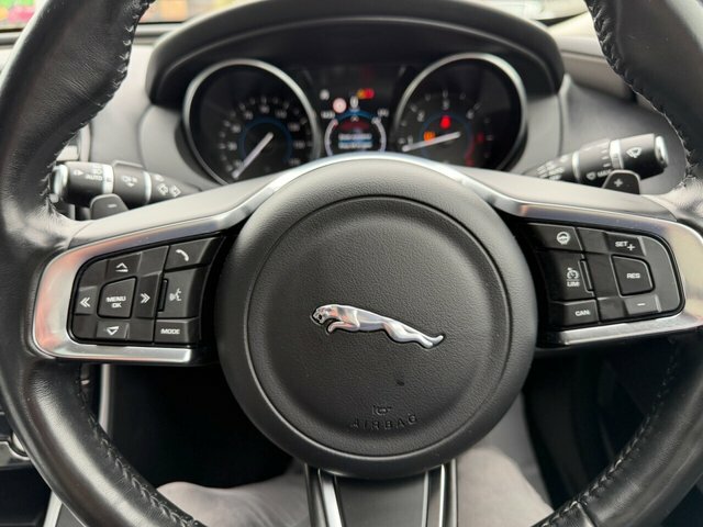 Jaguar XE 2017 2.0 R-sport 178 Bhp White #25