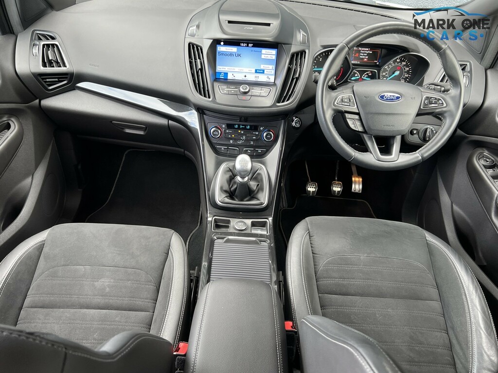 Ford Kuga Suv 2.0 Tdci Ecoblue St-line 201767 CF67AKJ White #3