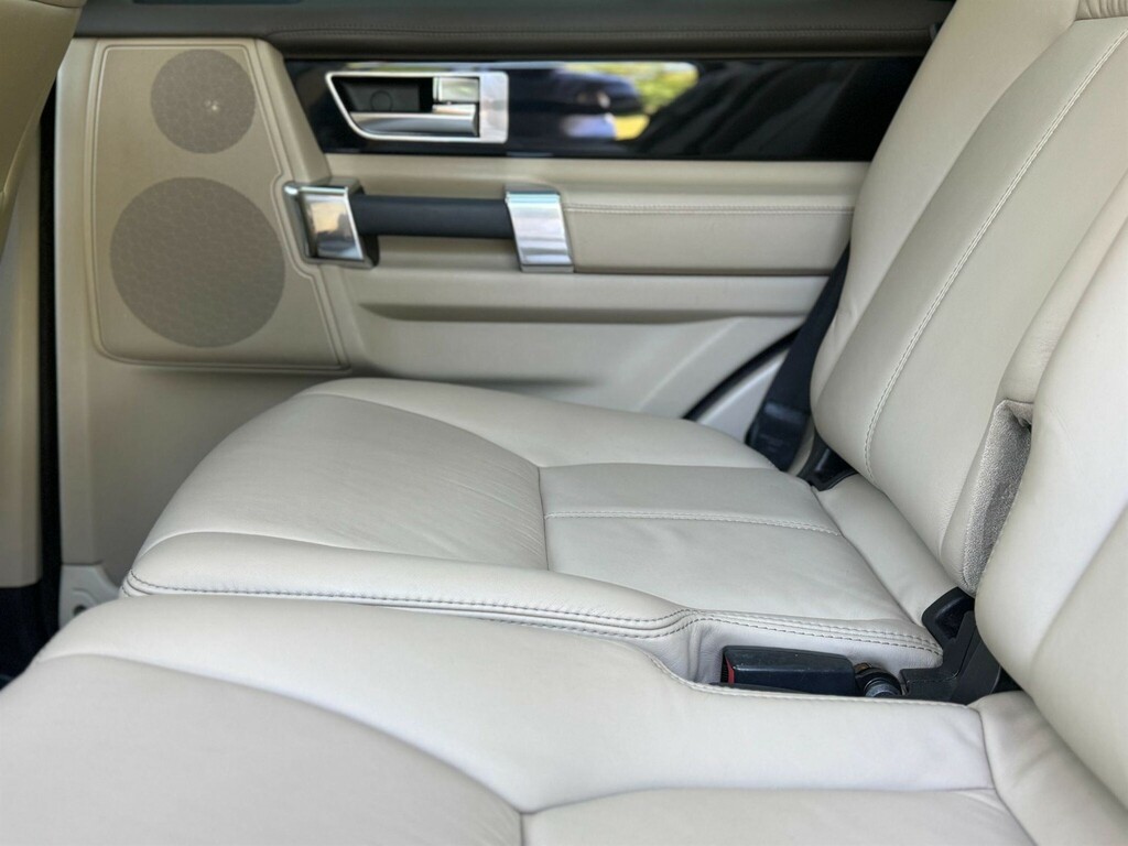 Land Rover Discovery Hse Sdv6 Green #11