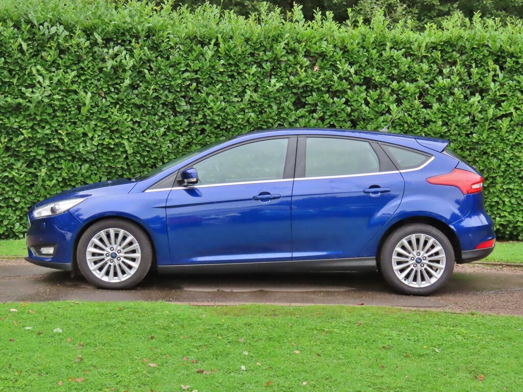 Ford Focus 1.5T Ecoboost Titanium X Hatchback EJ67WPF Blue #4
