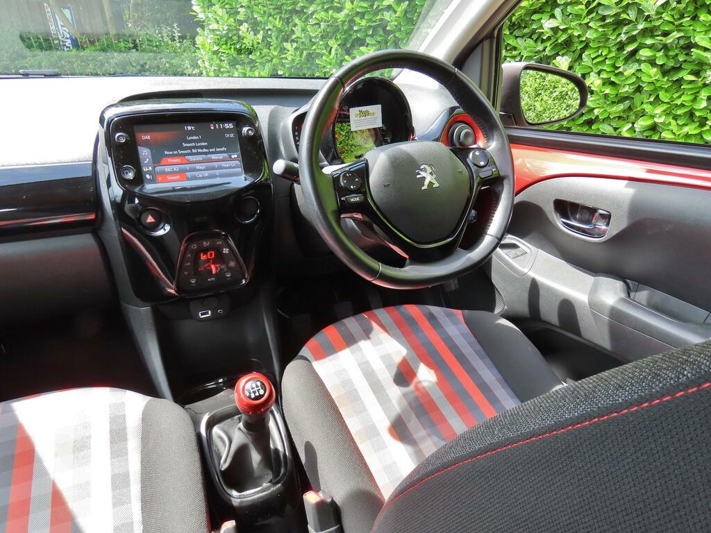 Peugeot 108 1.0 Collection Hatchback Euro 6 Red #3