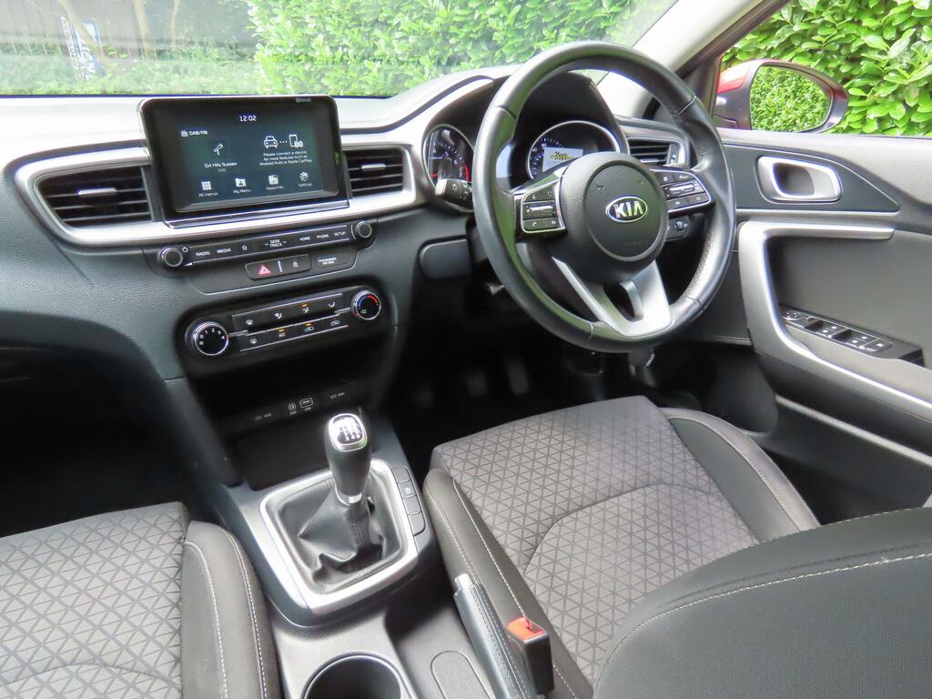 Kia Ceed 1.0T Gdi Gt-line  #3