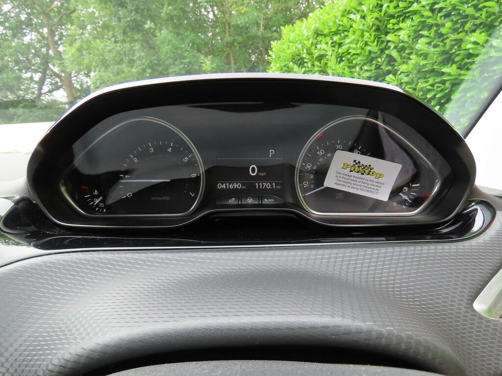 Peugeot 2008 Allure Black #15