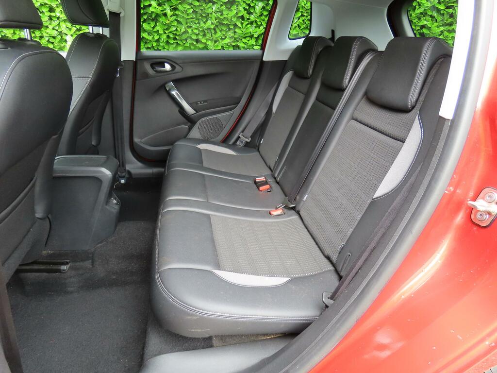 Peugeot 2008 Allure Black #12