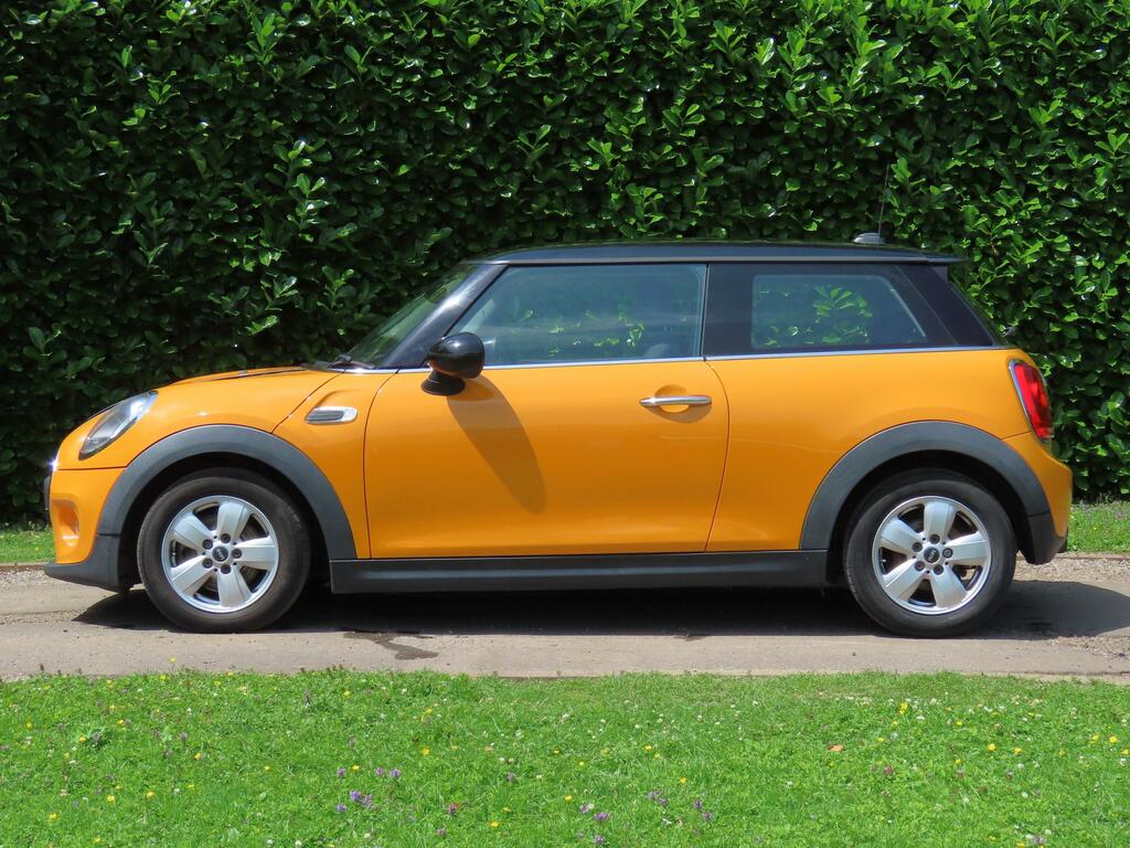 Mini Hatch 1.2 One Hatchback Euro 6 Ss GV15RNE Orange #4