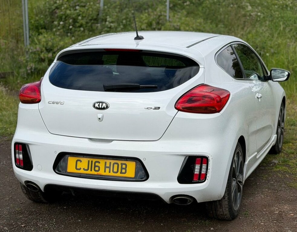 Kia Proceed 1L Gt-line White #4