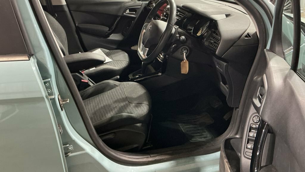Citroen C3 1.2L Platinum White #11