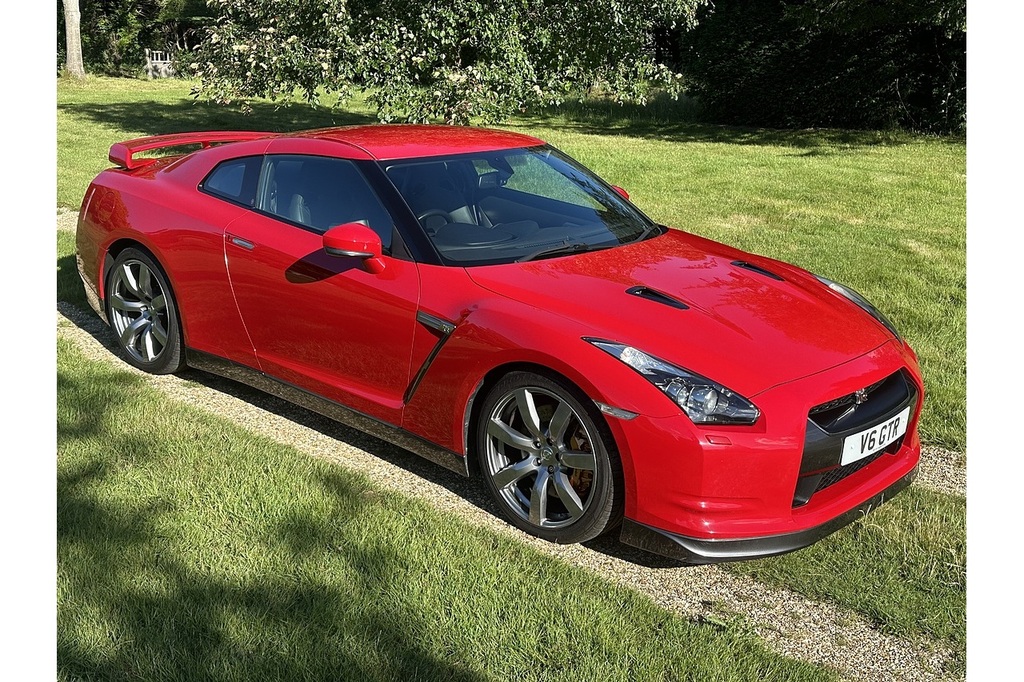 Nissan GT-R V6 Premium Edition U367 Ulez Red #3