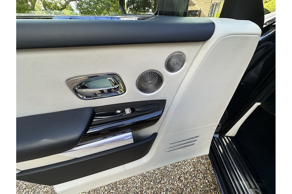 Rolls-Royce Phantom V12 U375   #6