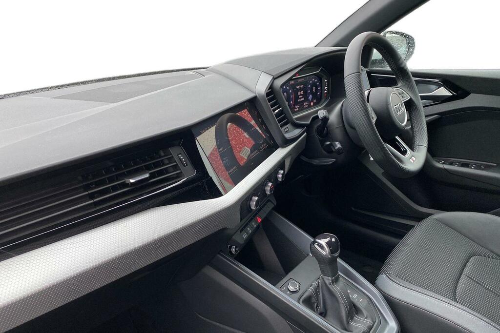 Audi A1 1.5 Tfsi 35 S Line Sportback S Tronic E AX25FYH White #2