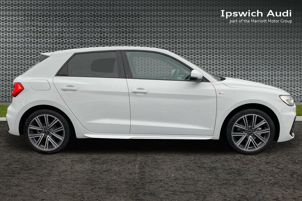 Audi A1 1.5 Tfsi 35 S Line Sportback S Tronic E AX25FYH White #4