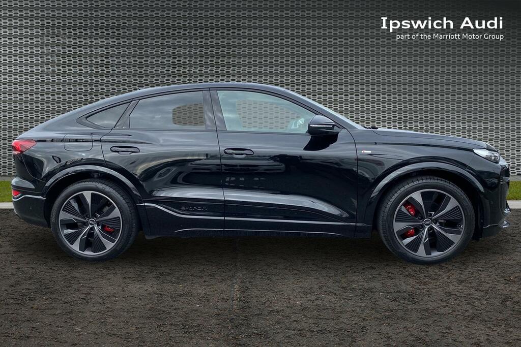 Audi Q6 E-Tron 100Kwh Edition 1 Sportback Quatt AV75TZO Black #4