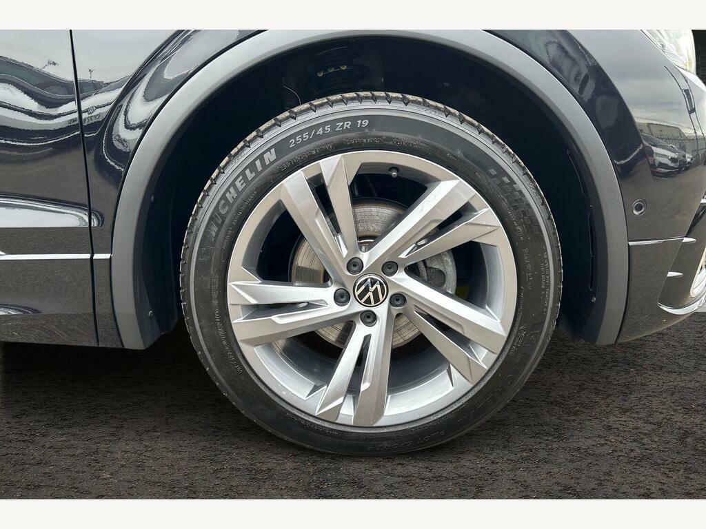 Volkswagen Tiguan 1.5 Tsi R-line Edition Dsg Euro 6 Ss AX72FBJ Black #5