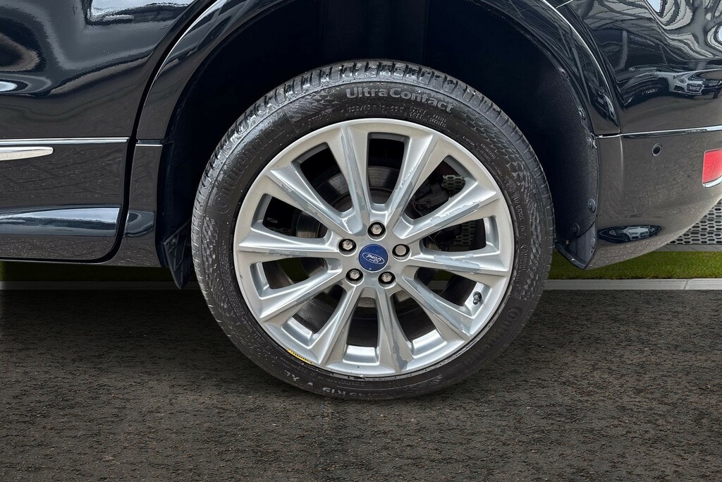 Ford Kuga 1.5T Ecoboost Vignale Awd Euro 6 Ss EO68FLN Black #5