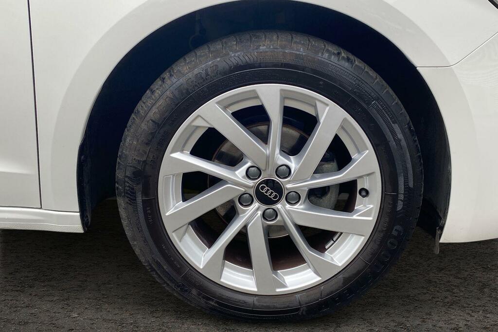 Audi A1 1.0 Tfsi 25 Sport Sportback S Tronic Eu RO73GGZ White #5