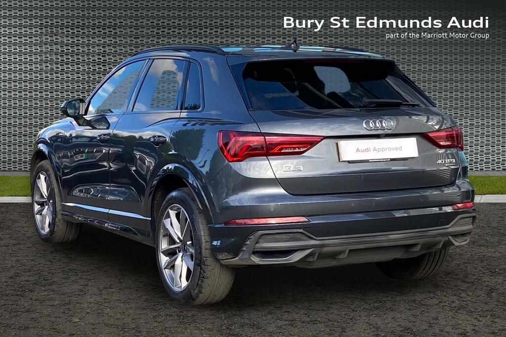 Audi Q3 2.0 Tfsi 40 Black Edition Suv S Tronic AY73VYN Grey #3