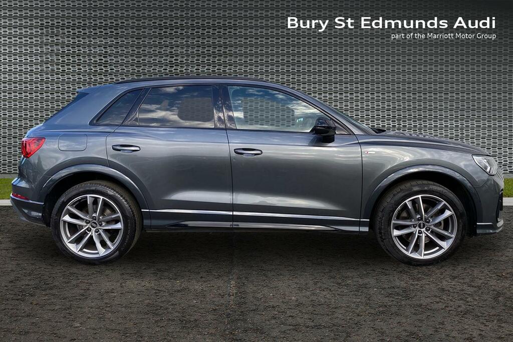 Audi Q3 2.0 Tfsi 40 Black Edition Suv S Tronic AY73VYN Grey #4