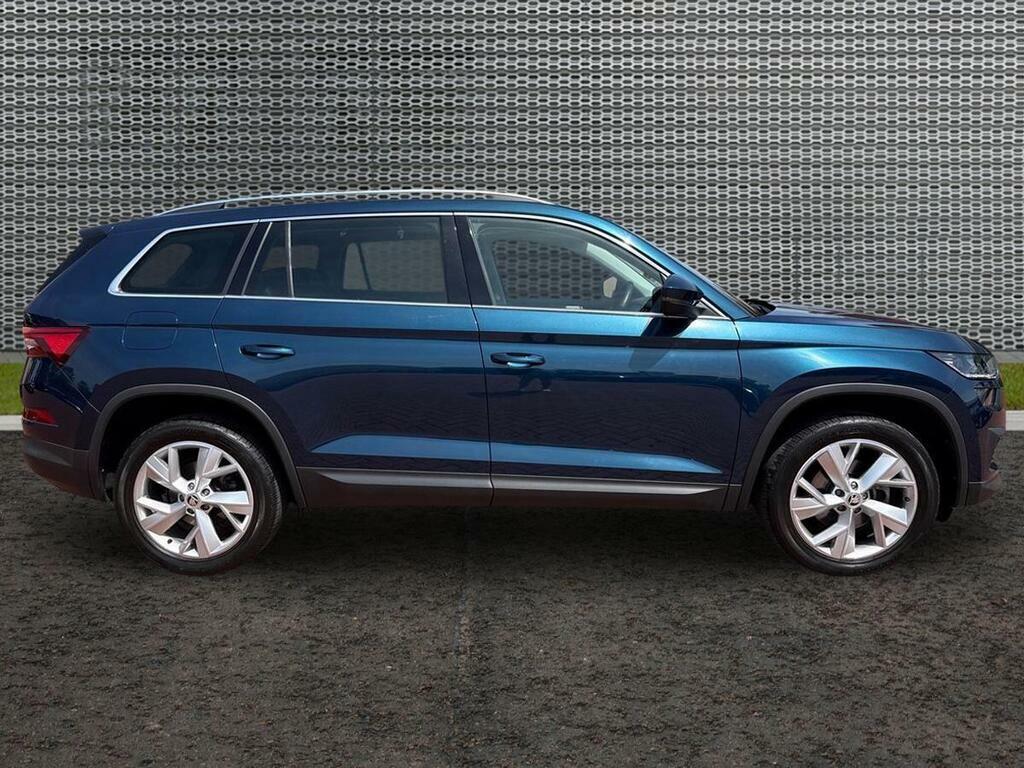 Skoda Kodiaq 1.5 Tsi Act Se L Executive Suv Dsg Euro ET72VFH Blue #3