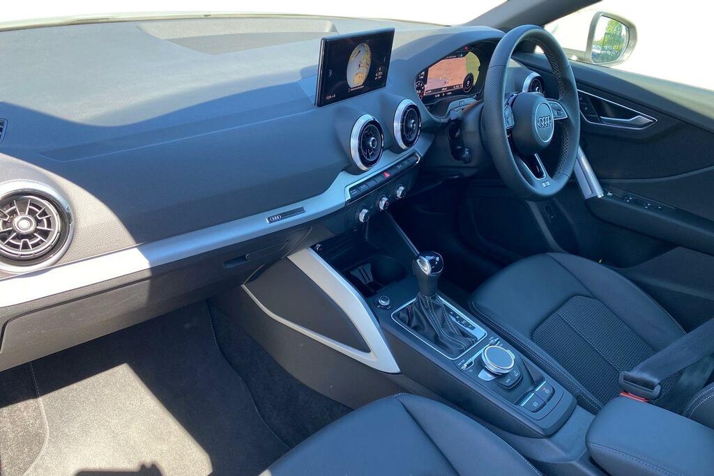 Audi Q2 1.5 Tfsi Cod 35 S Line Suv S Tronic Eur White #2