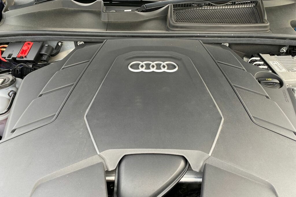 Audi Q8 e tron Q8 Black Edition 55 Tfsi E Quattro Grey #34
